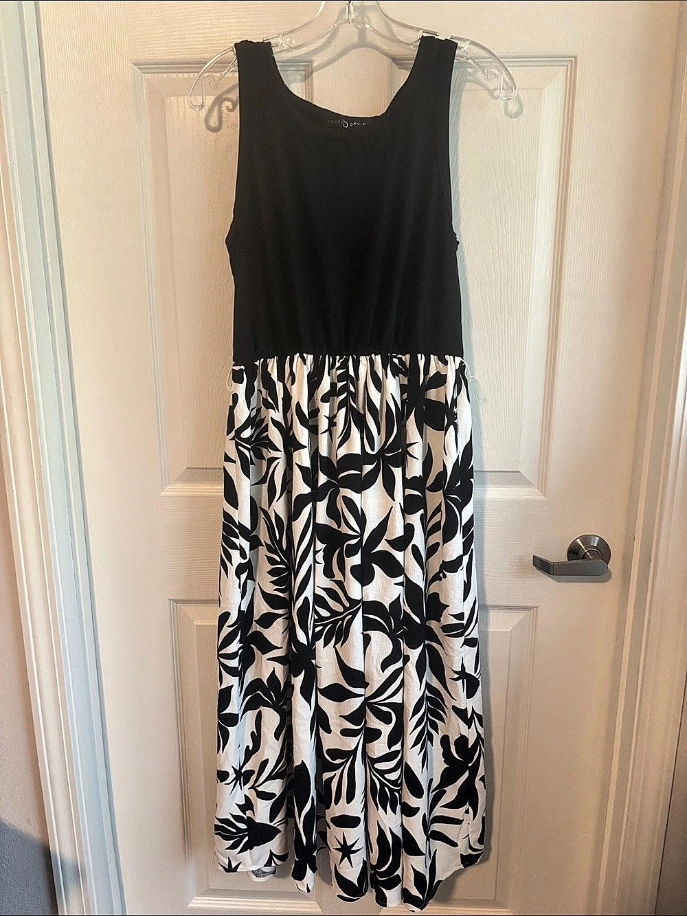 Fred David Floral Midi Dress in Black & White Size Medium